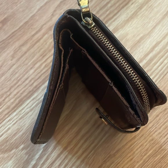 Louis Vuitton damier ebene compact wallet - Picture 9 of 10